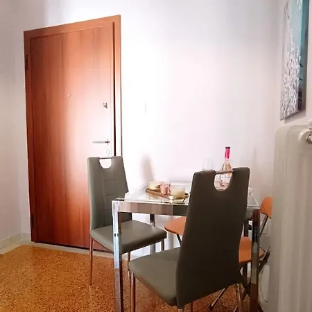 Modern Renovated Place In The - Medley Serenity